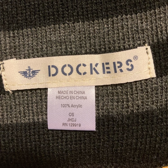 New Dockers Unisex 100% Acrylic Black Grey Knitted Scarf and Hat One size - Picture 9 of 9